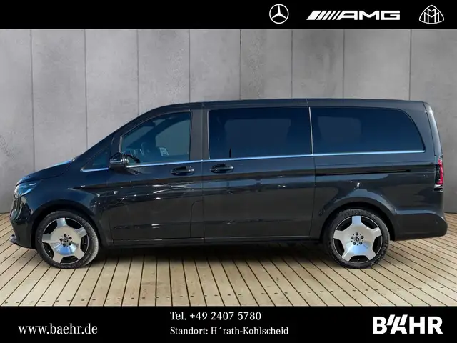 Mercedes-Benz V 300 view 2