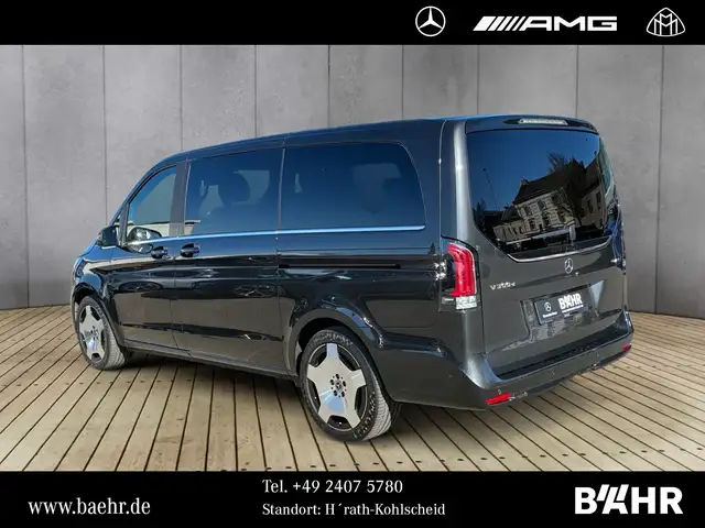Mercedes-Benz V 300 view 3