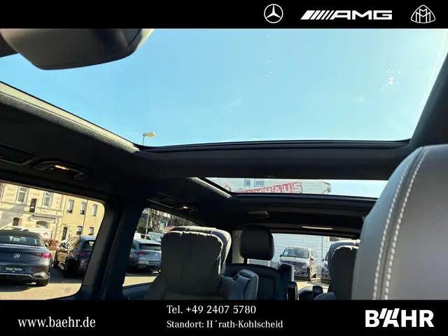 Mercedes-Benz V 300 view 11