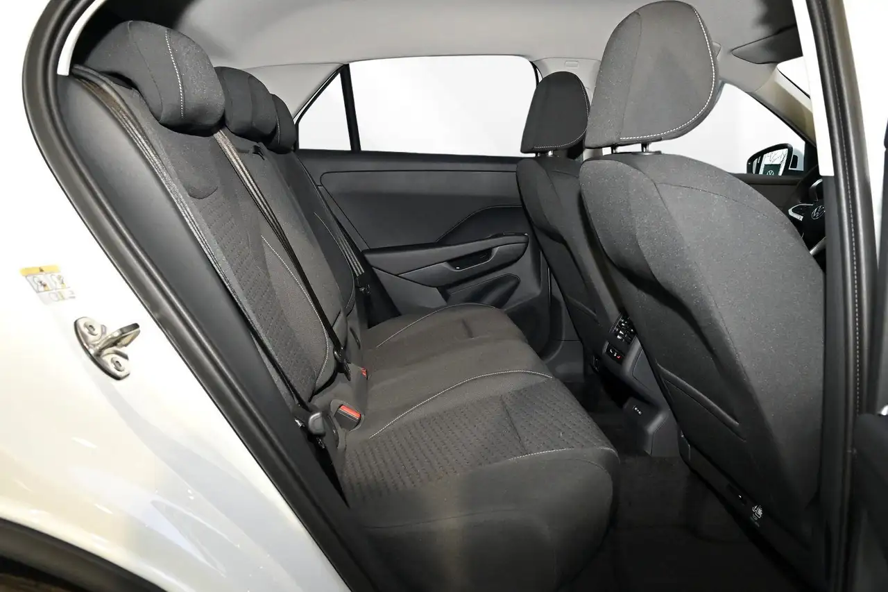 Volkswagen T-Roc 1.5 eTSI 110 kW Life 7