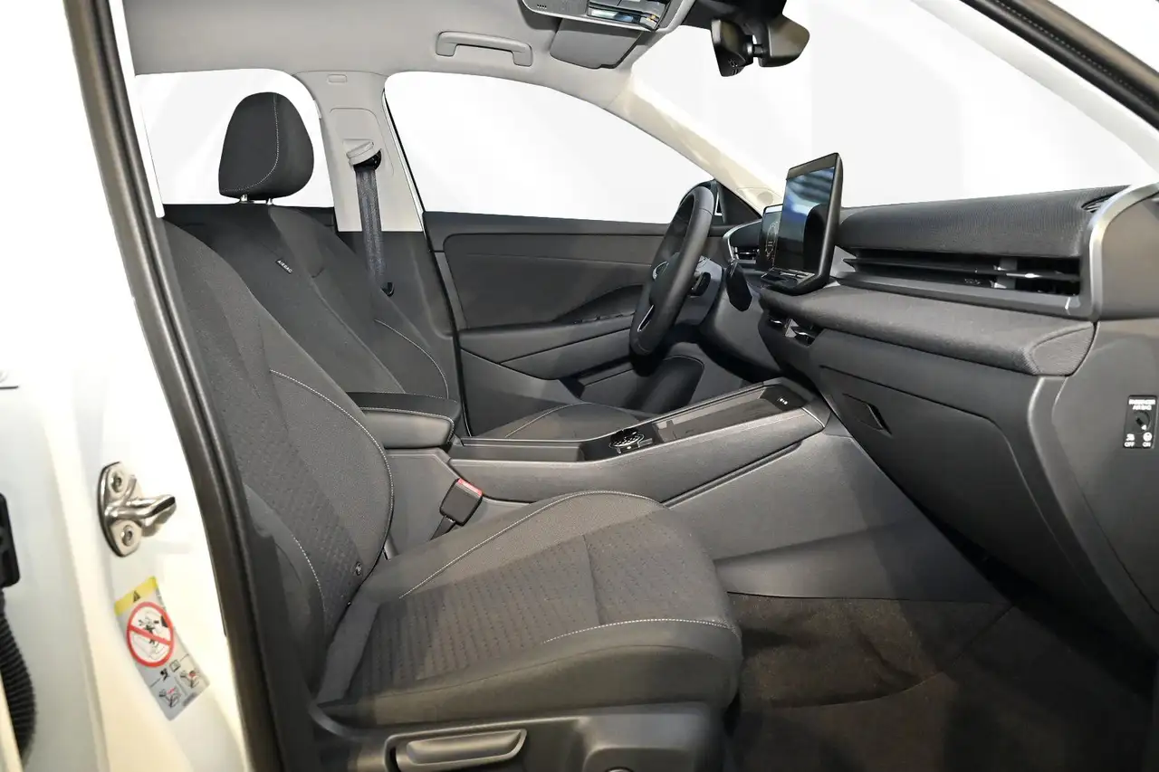 Volkswagen T-Roc 1.5 eTSI 110 kW Life 6