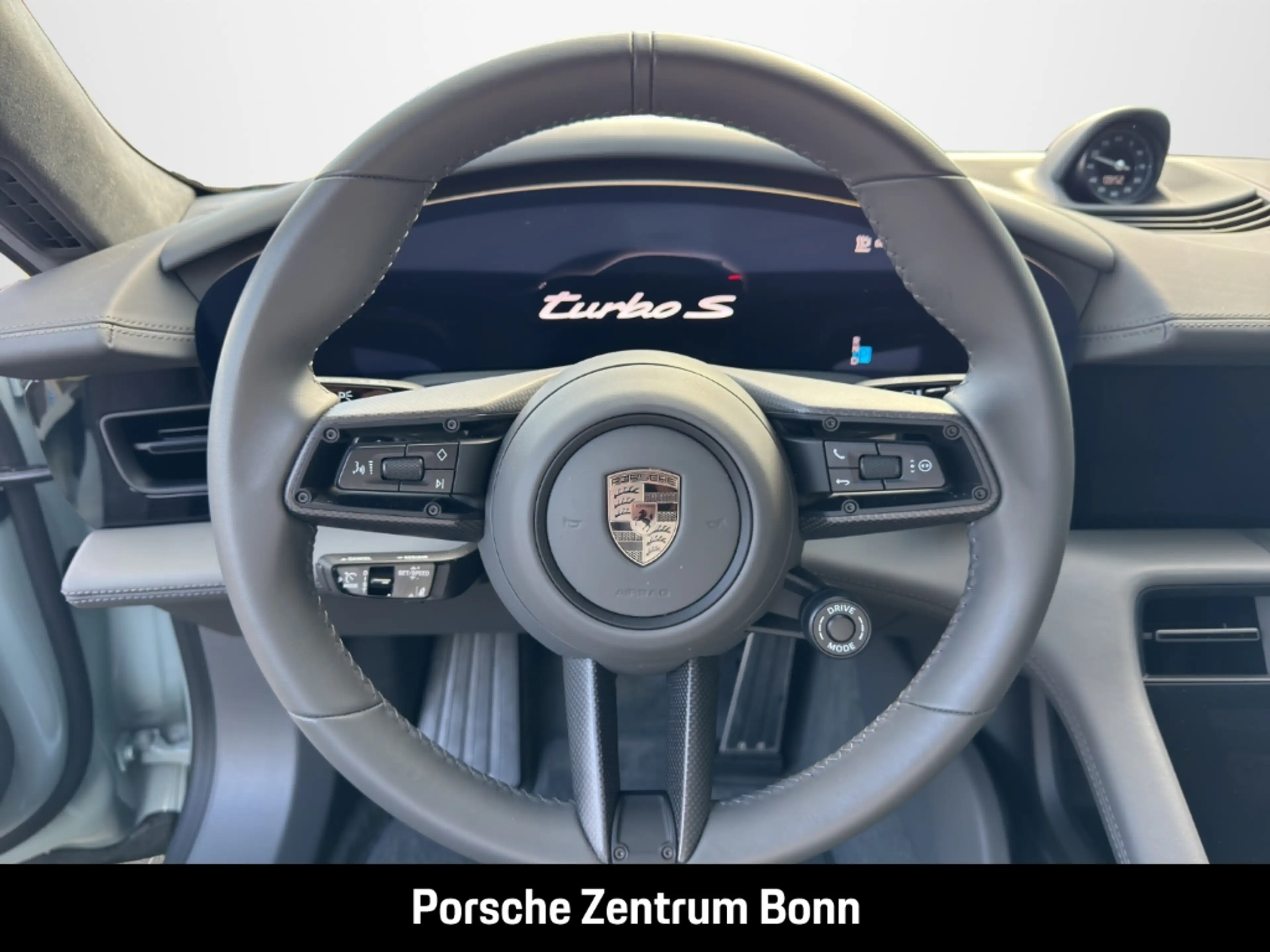 Porsche Taycan Turbo S Cross Turismo Burmester Head-Up — photo 10