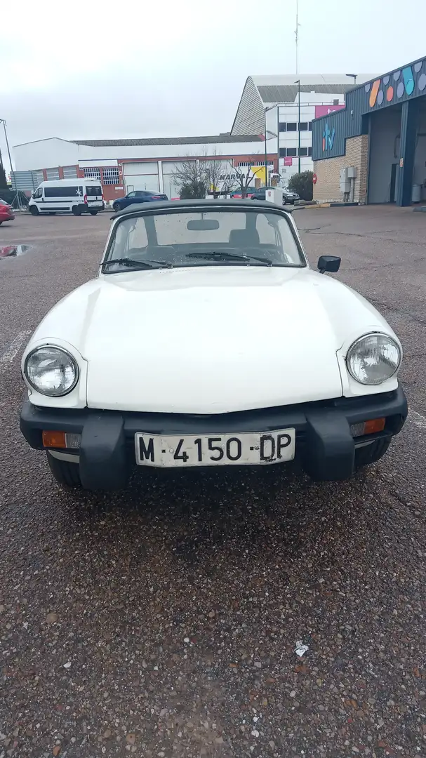 Triumph Spitfire 1500 MK4 Weiß - 2