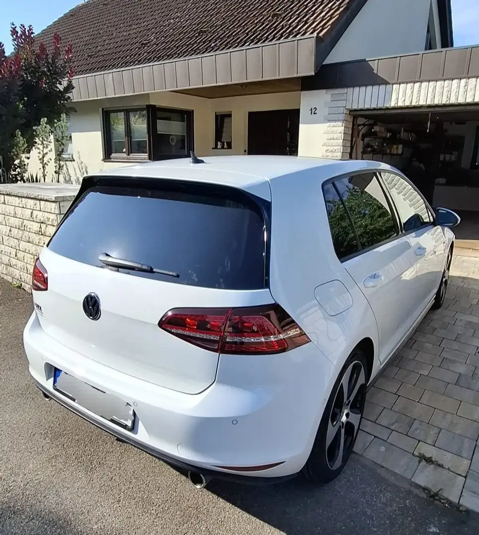 Volkswagen Golf GTI GTI Performance BMT AHK Pano Navi Keyless Leder Weiß - 2