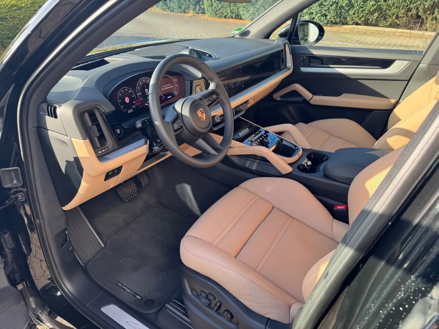 Porsche Cayenne Coupe*BI-COLOR*BEIFAHRERDIPLAY*VOLL* Schwarz - 2