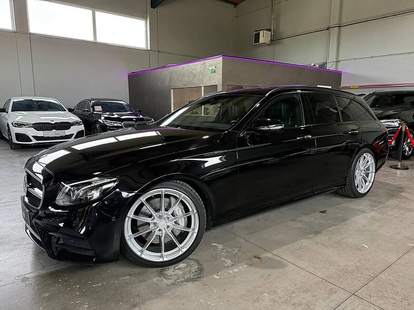 Mercedes-Benz E 400 E 400 d 4Matic (213.223) Schwarz - 1