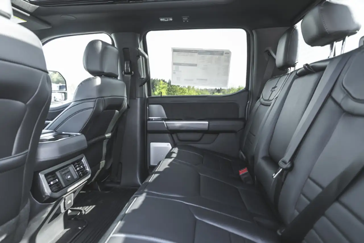 Ford F 350 снимка Ford F 350