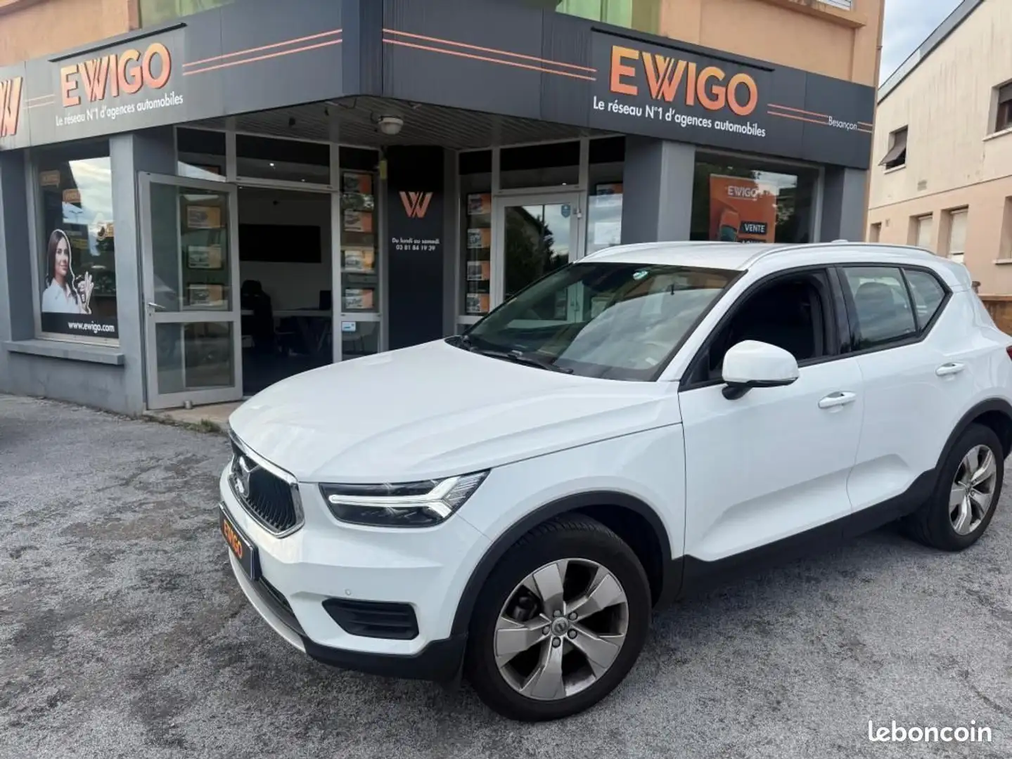 Volvo XC40 2.0 D3 150 CH GEARTRONIC BVA Blanc - 1