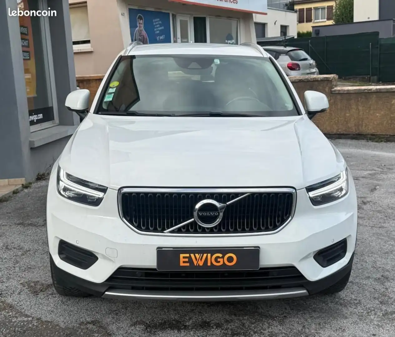 Volvo XC40 2.0 D3 150 CH GEARTRONIC BVA Blanc - 2