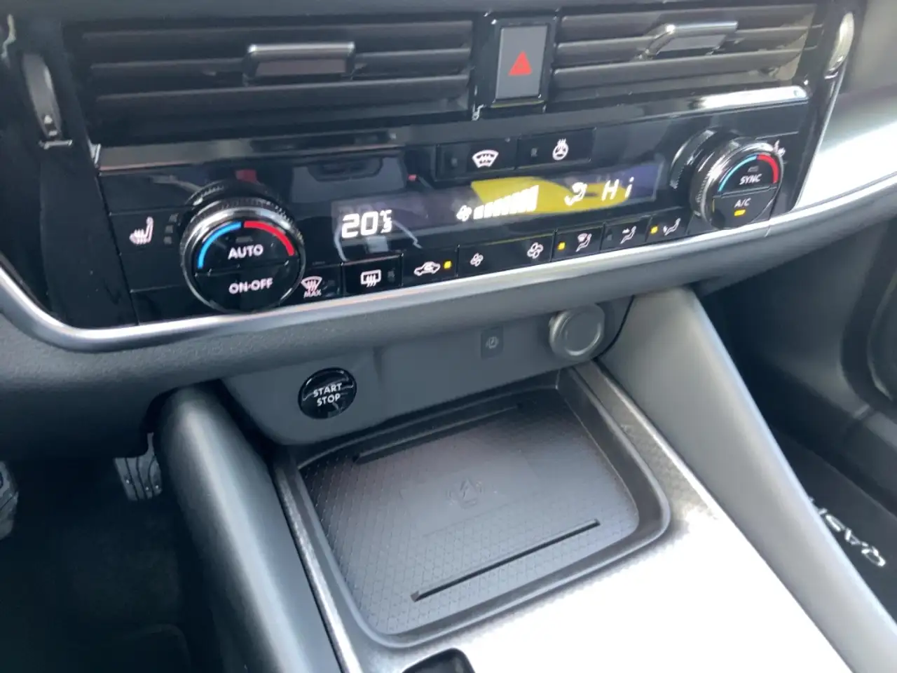 Nissan Qashqai N-CONNECTA 205PS Autom. Winter/HUD/3D-AVM, миниатюра 17