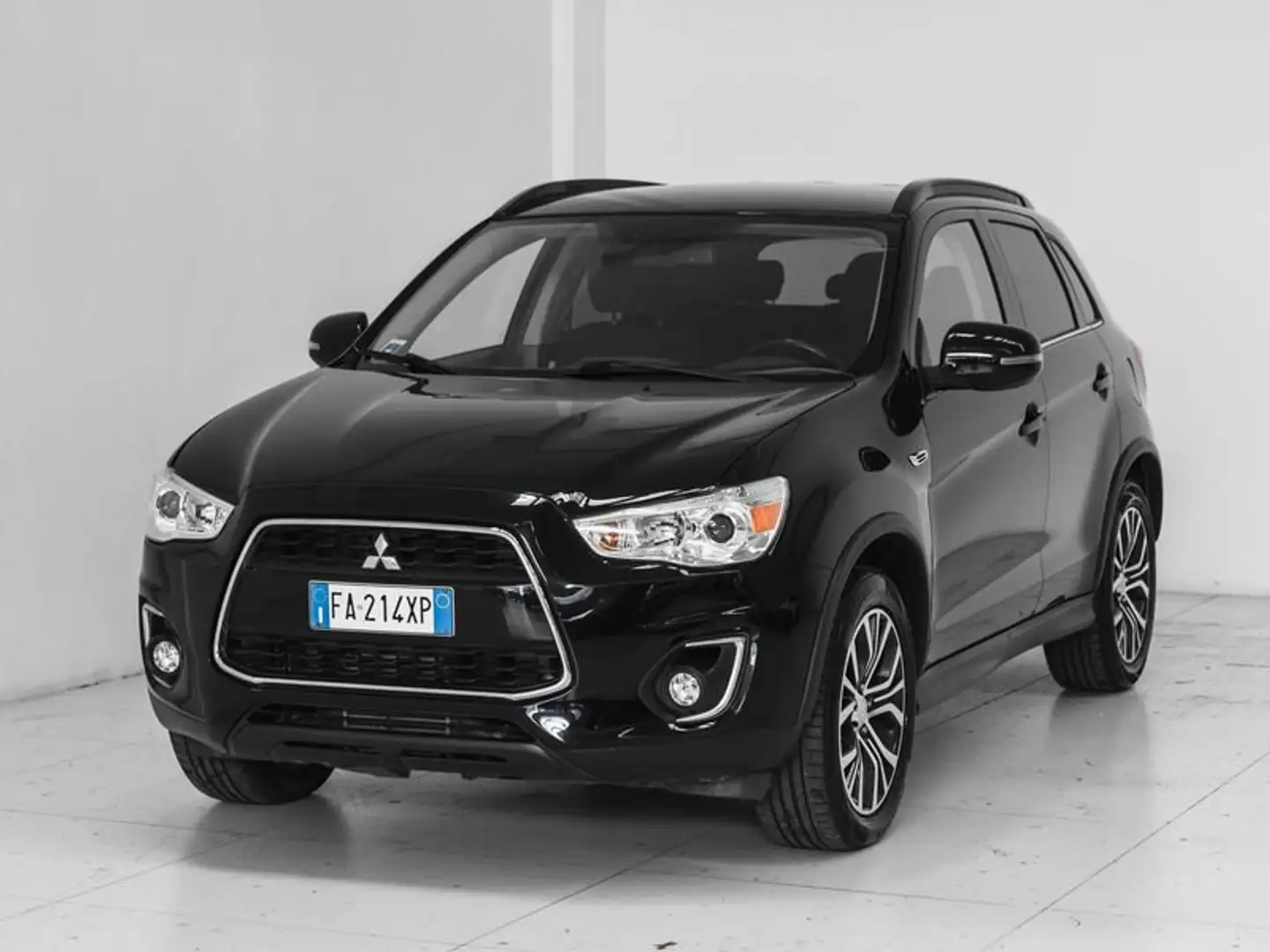 Mitsubishi ASX 1.6 DI-D 114 CV 4WD Invite Siyah - 2