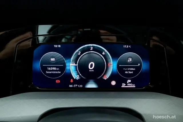 Volkswagen Golf view 9
