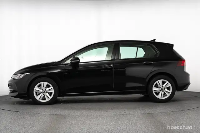 Volkswagen Golf view 3