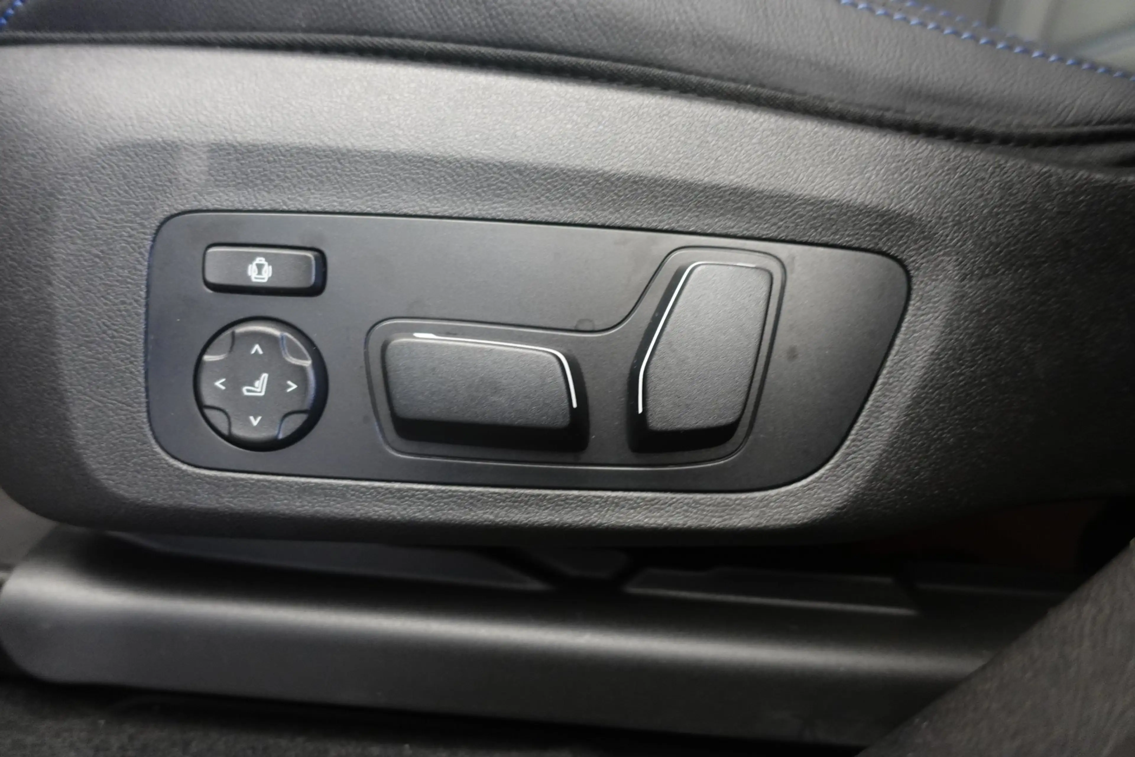 BMW X4 xDrive20d G02 — photo 14