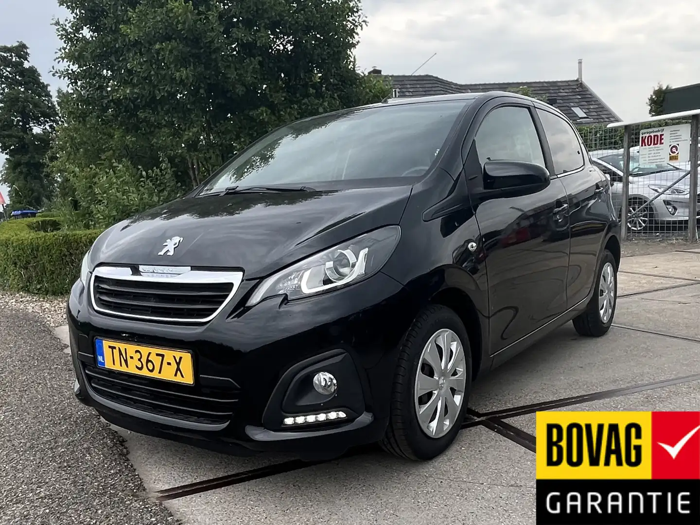 Peugeot 108 1.0 e-VTi Active Zwart - 1