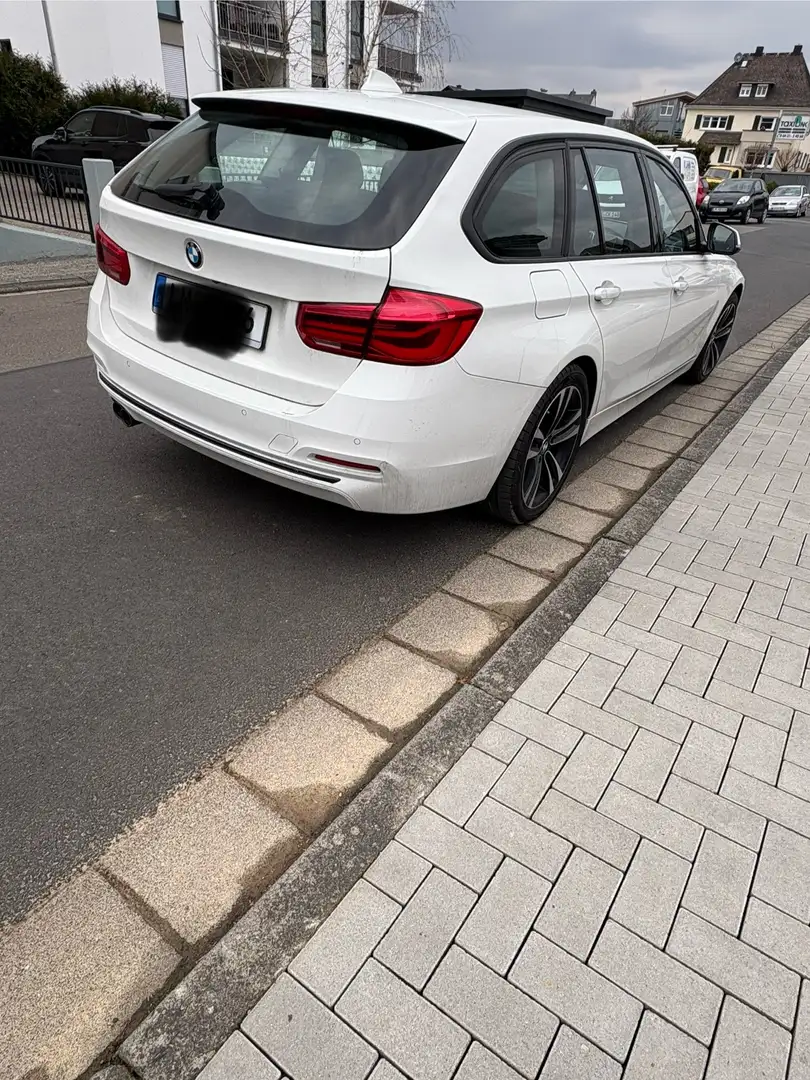 BMW 335 335d Touring xDrive Aut. Sport Line - 2