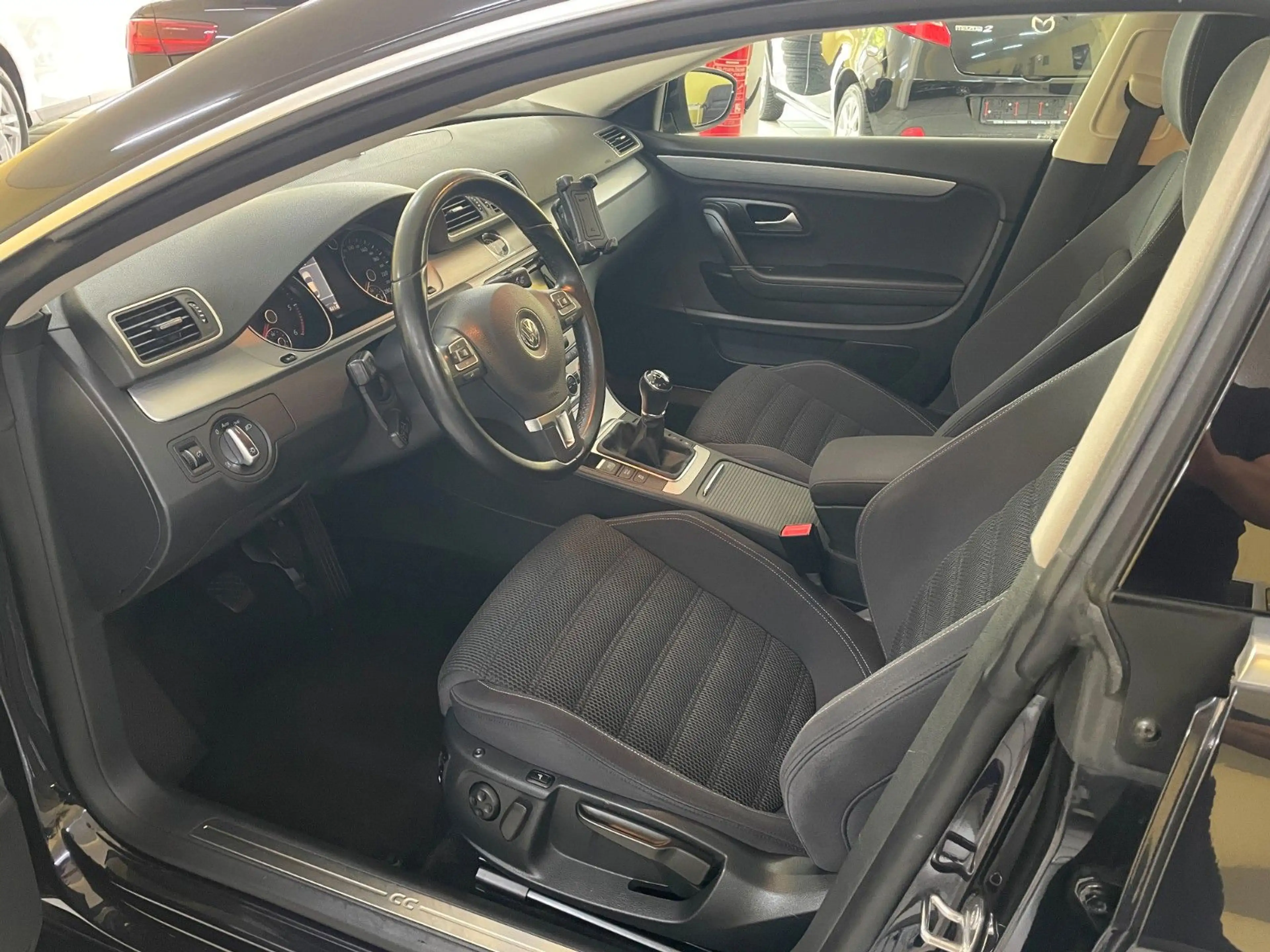 Volkswagen Passat CC Sport 2.0 TDI BMT,Xenon,Navi,19" — photo 11
