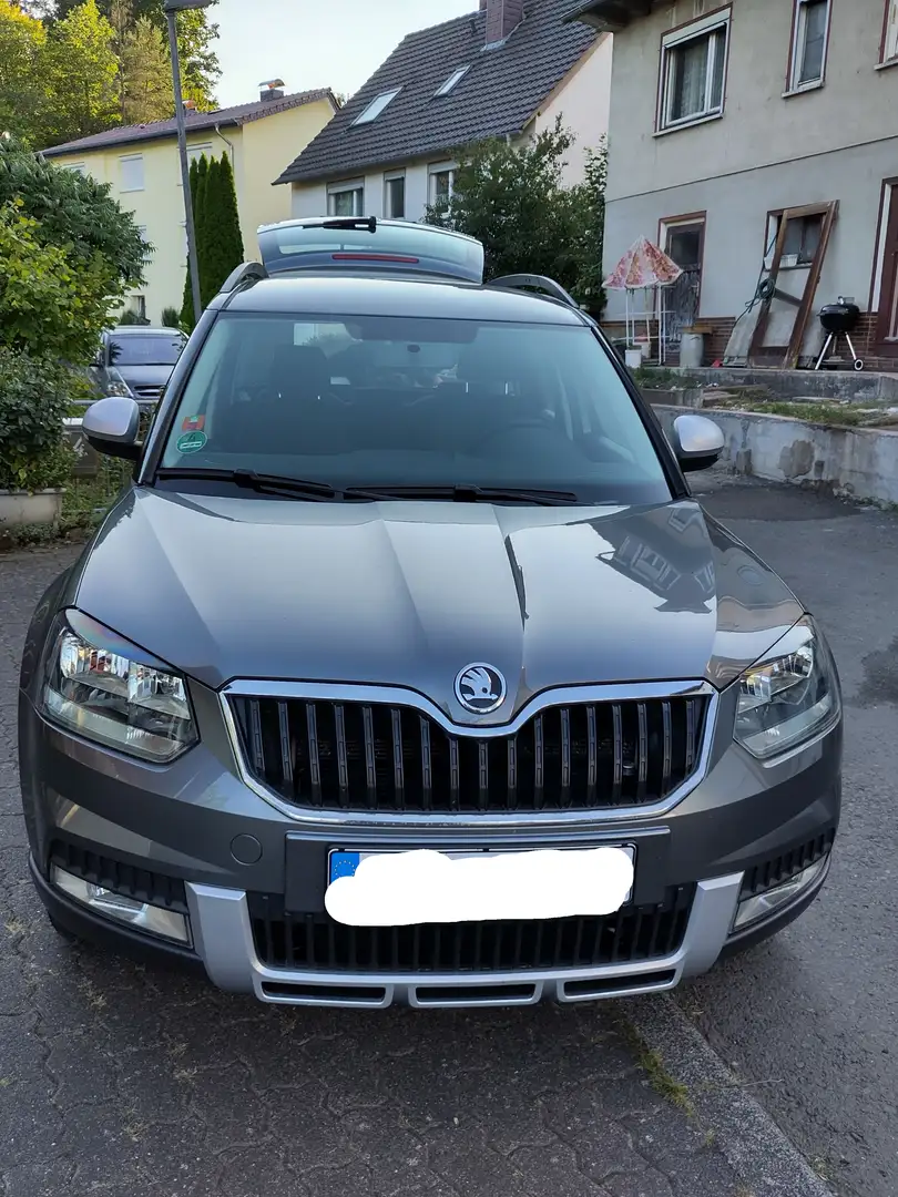 Skoda Yeti Yeti 1.2 TSI Drive Grau - 2
