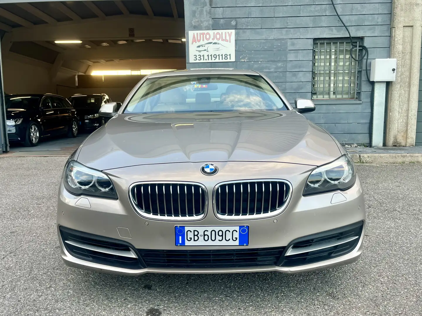 BMW 535 535i xdrive Modern auto E6 Or - 2