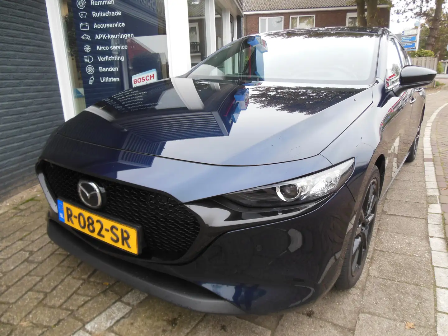 Mazda 3 2.0 e-SkyActiv-G M Hybrid 150 Sportive 12 maanden Blau - 1