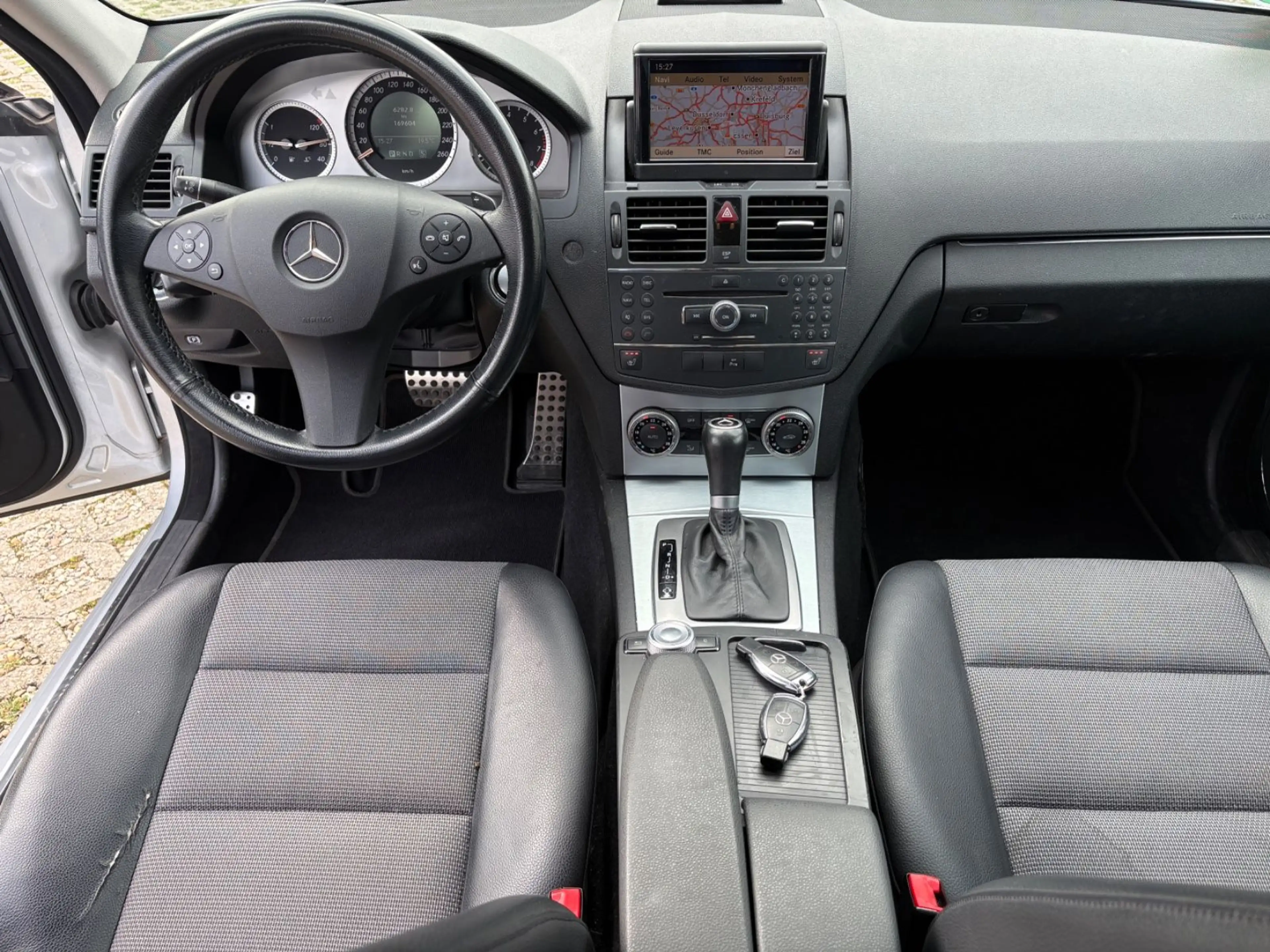 Mercedes-Benz C 200 Limousine C 200 Kompressor AMG-OPTIK — photo 16