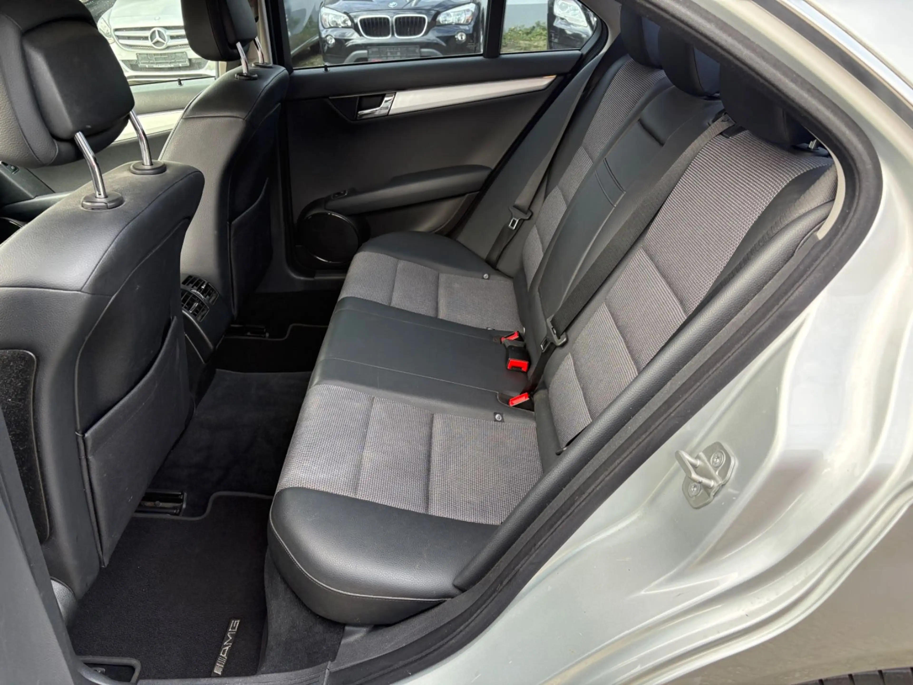 Mercedes-Benz C 200 Limousine C 200 Kompressor AMG-OPTIK — photo 15