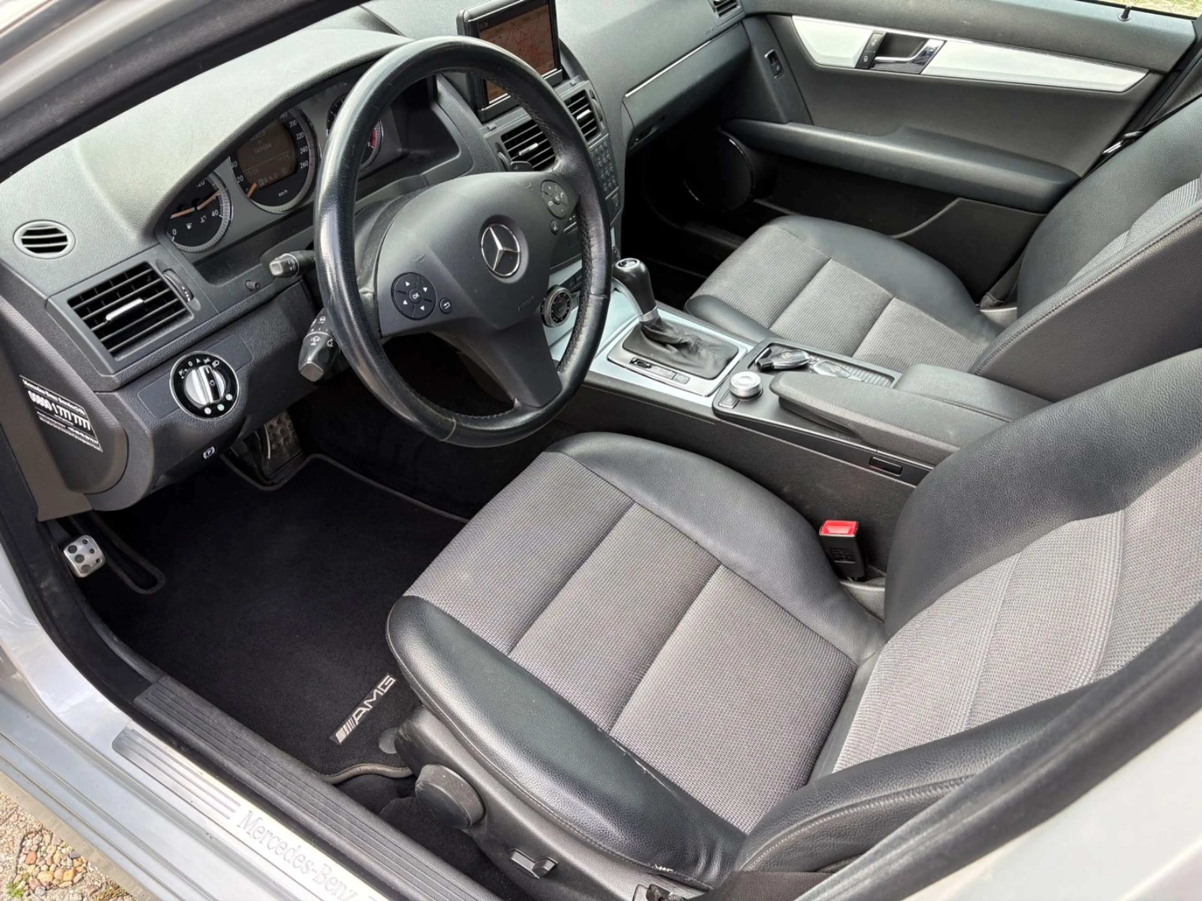 Mercedes-Benz C 200 Limousine C 200 Kompressor AMG-OPTIK — photo 13
