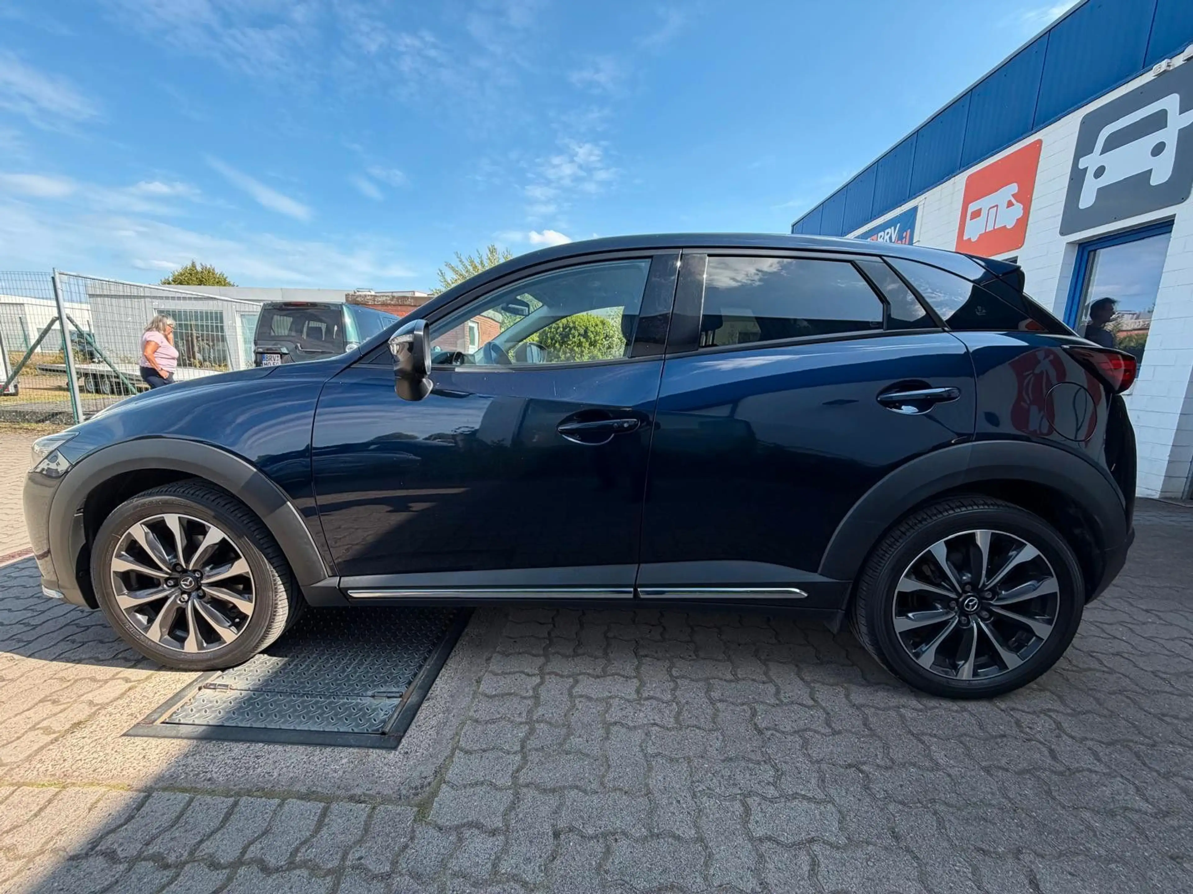 Mazda CX-3 CX-3 Sports-Line/Automatik/R-Kam/Leder/Navi/SHZ — photo 8