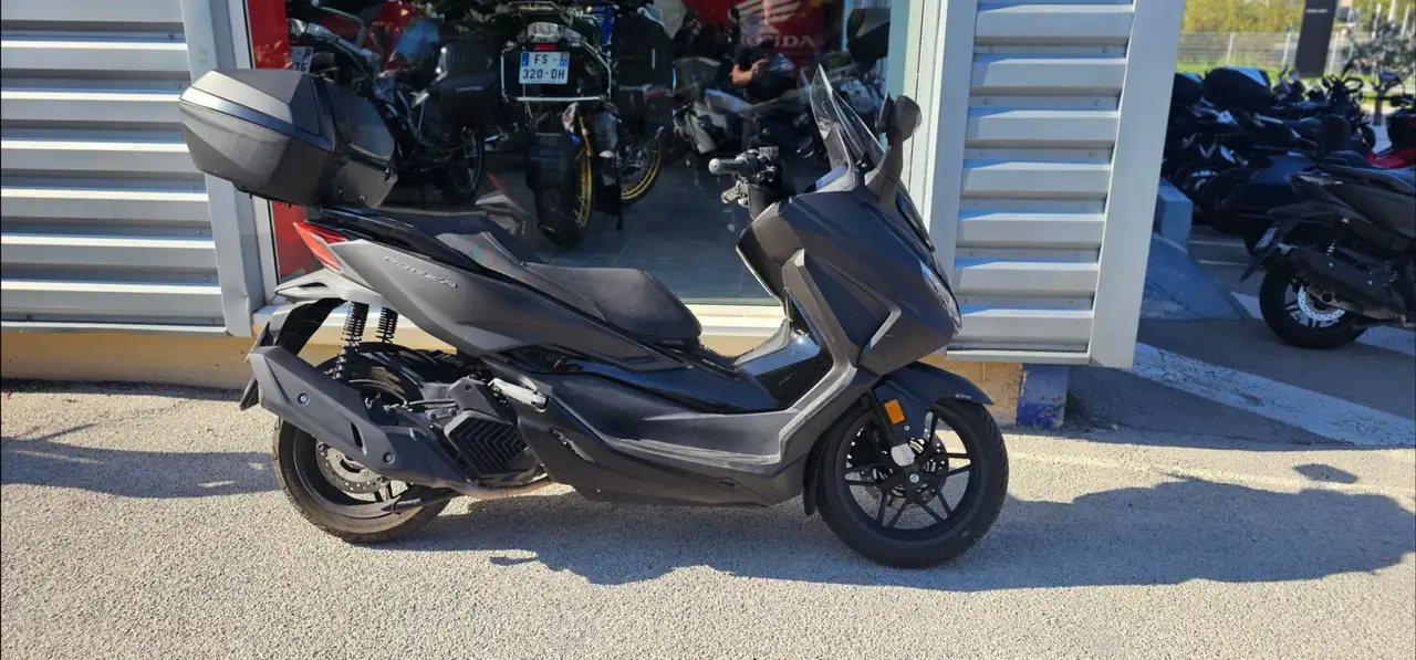 Honda Forza 125