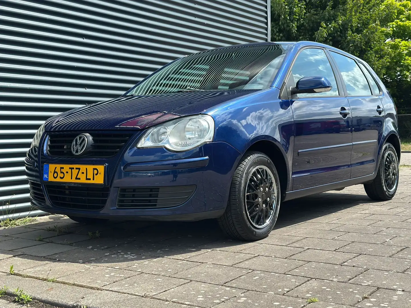 Volkswagen Polo 1.4-16V Optive Blau - 1