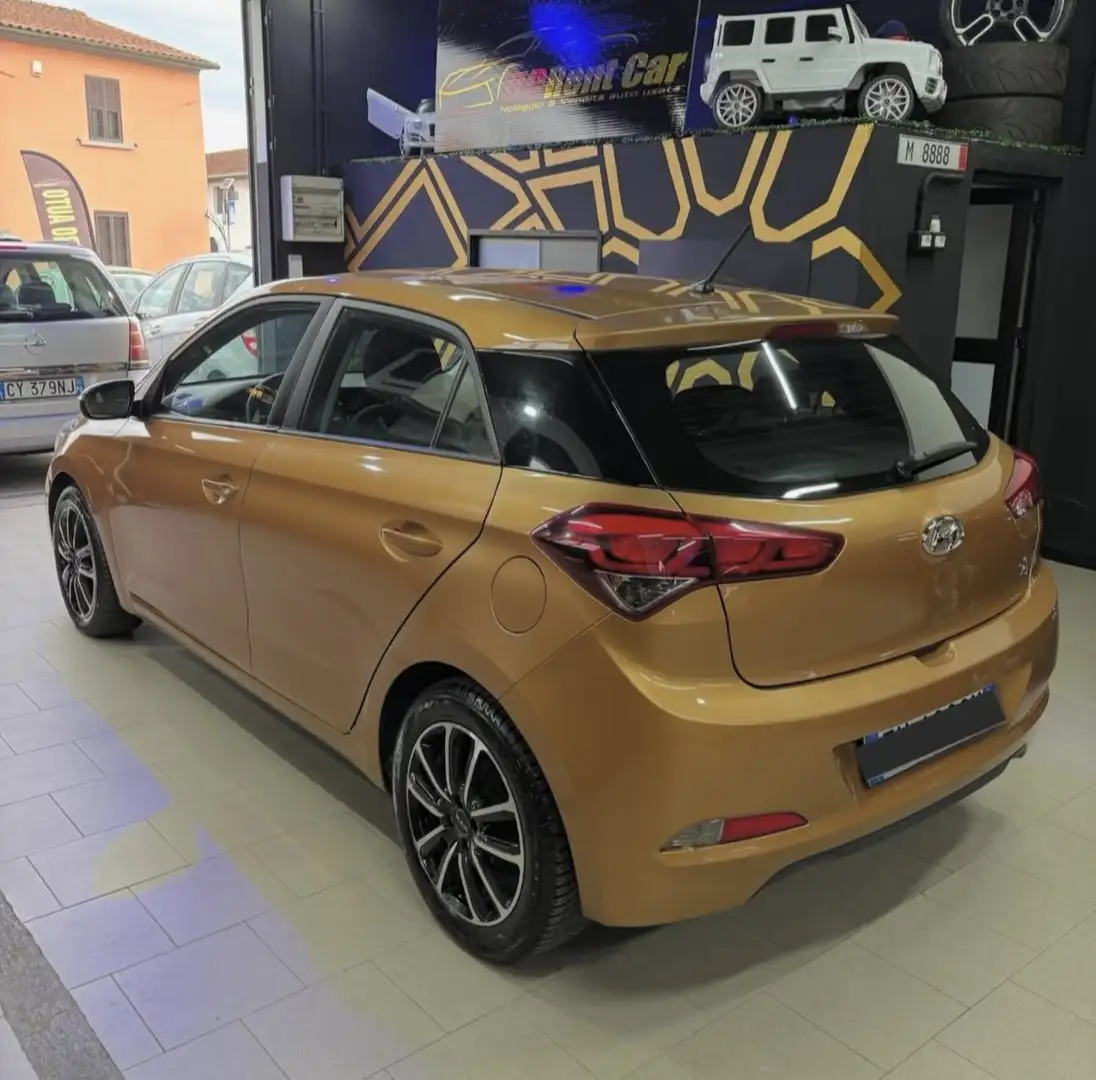 Hyundai i20 5p 1.2 Comfort Gpl - 2