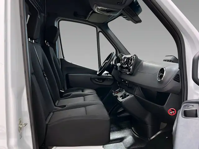 Mercedes-Benz Sprinter view 12