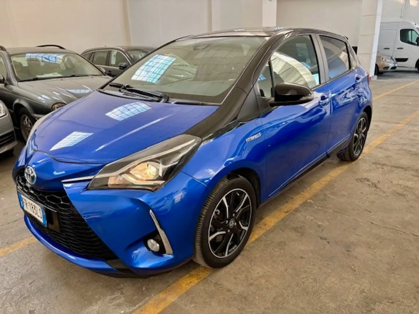Toyota Yaris Yaris 5p 1.5 HYBRID Trend Blue Edit-km 48000!!!!!- Bleu - 2