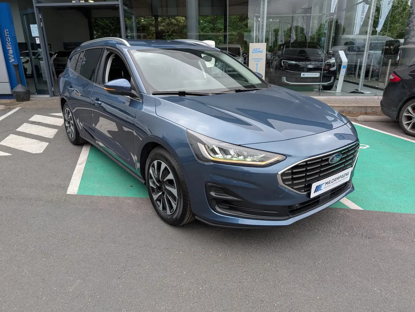 Ford Focus Clipper Titanium 1.0i Mild Hybrid Ecoboost 125pk Blauw - 1