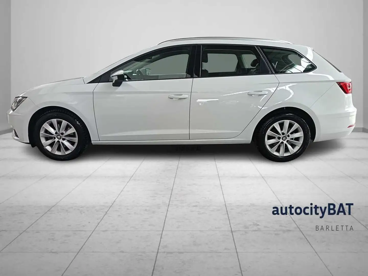 SEAT Leon 1.6 TDI 115 CV ST Style Blanco - 2
