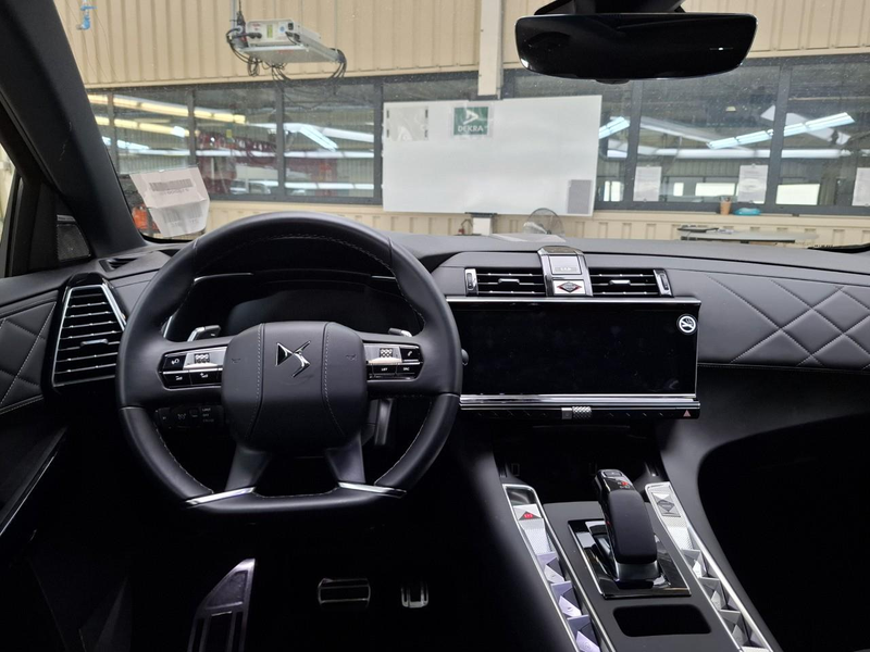 DS Automobiles DS 7 1.6 PHEV 300 4x4 Pallas | Schuif-/Kanteldak | Vol- — photo 5