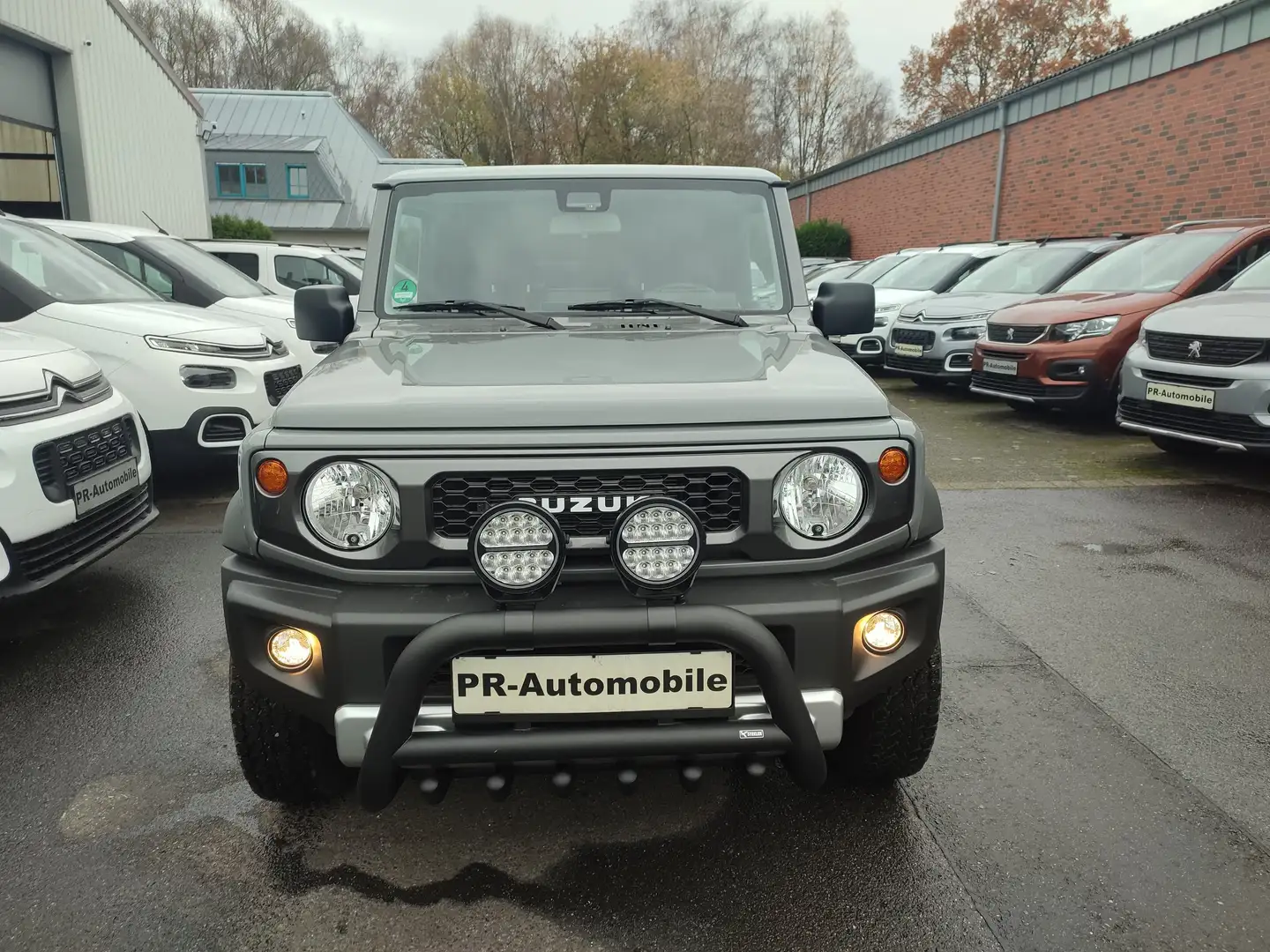 Suzuki Jimny Jimny 1.5 ALLGRIPNFZ Horizon Klima/AHK/Navi Gris - 2