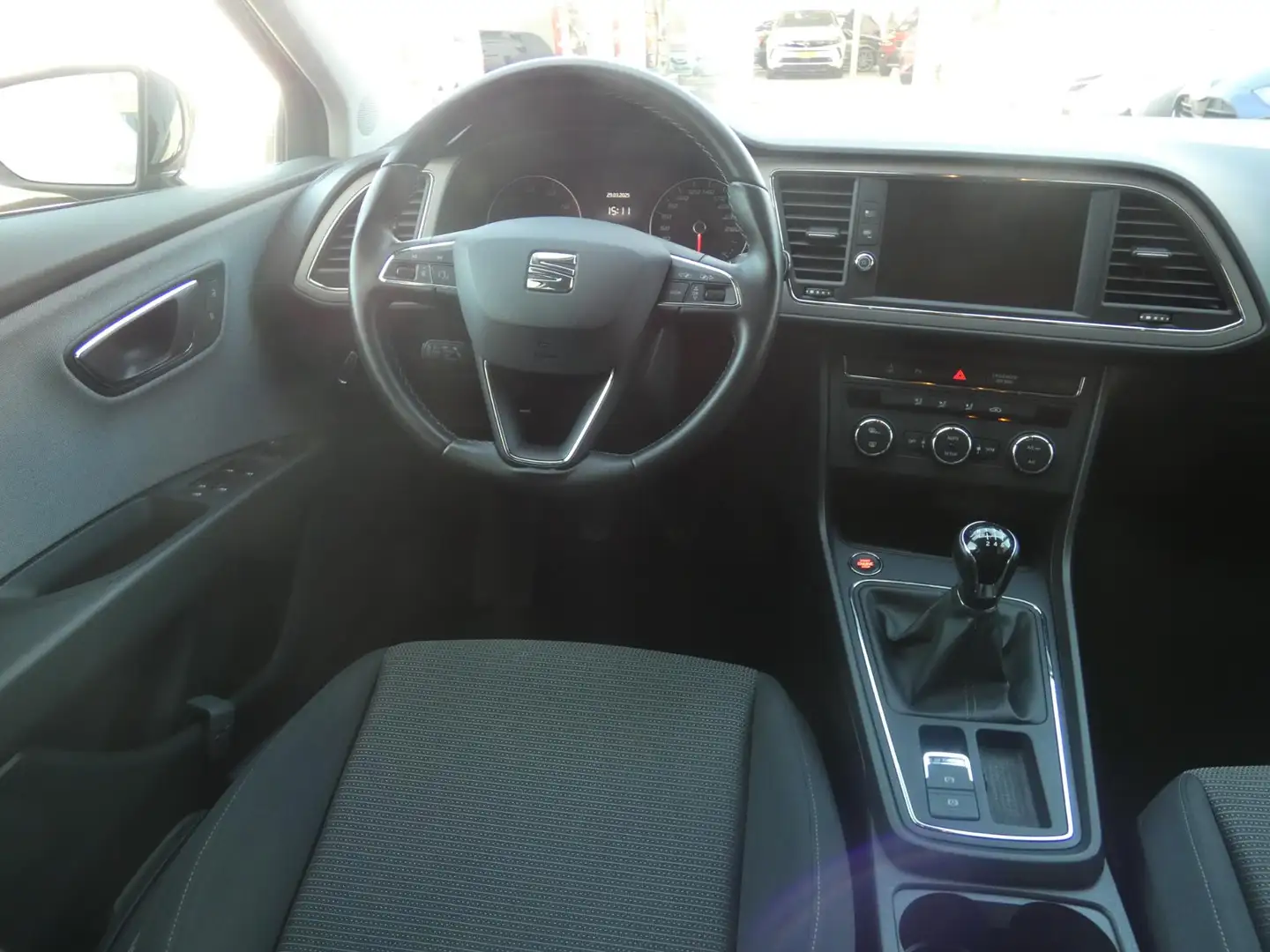 SEAT Leon 1.0 EcoTSI Style Business Intense | NAVIGATIE | Zwart - 2