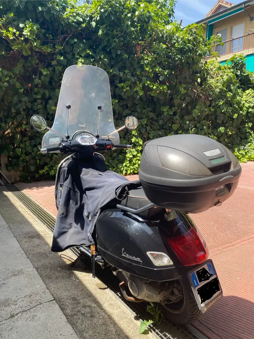 Vespa GTS Super 300 - 1