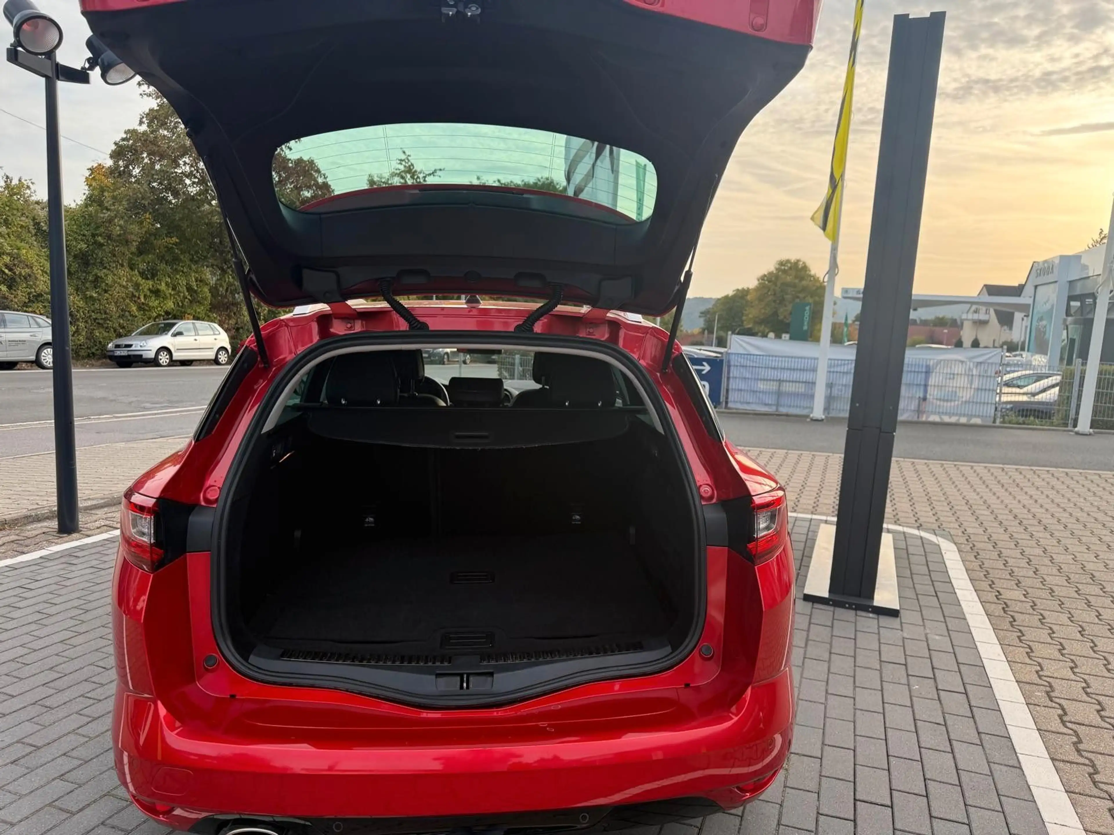 Renault Megane IV Grandtour BOSE-Edition — photo 10