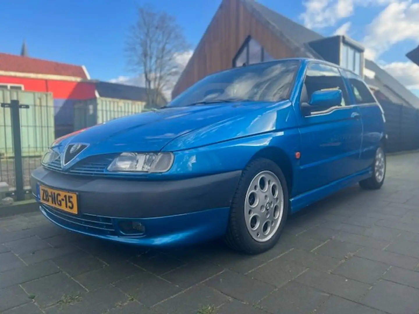 Alfa Romeo 145 145 1.6-16V T.Spark L Junior Albastru - 1