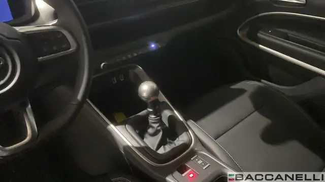 Jeep Renegade view 13