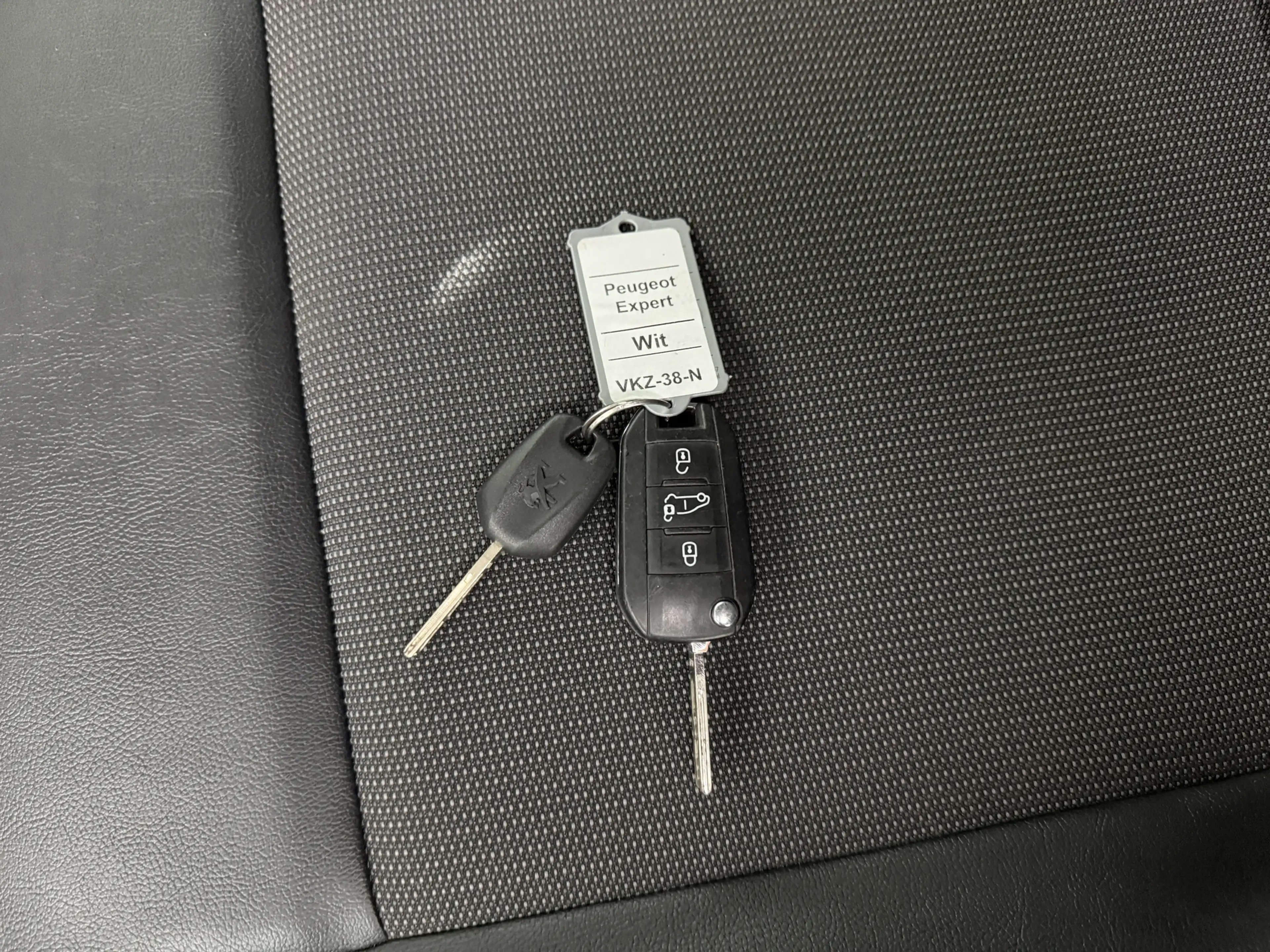 Peugeot Expert 2.0BlueHDI 120PK Premium | Navigatie | Camera | Ai — photo 5
