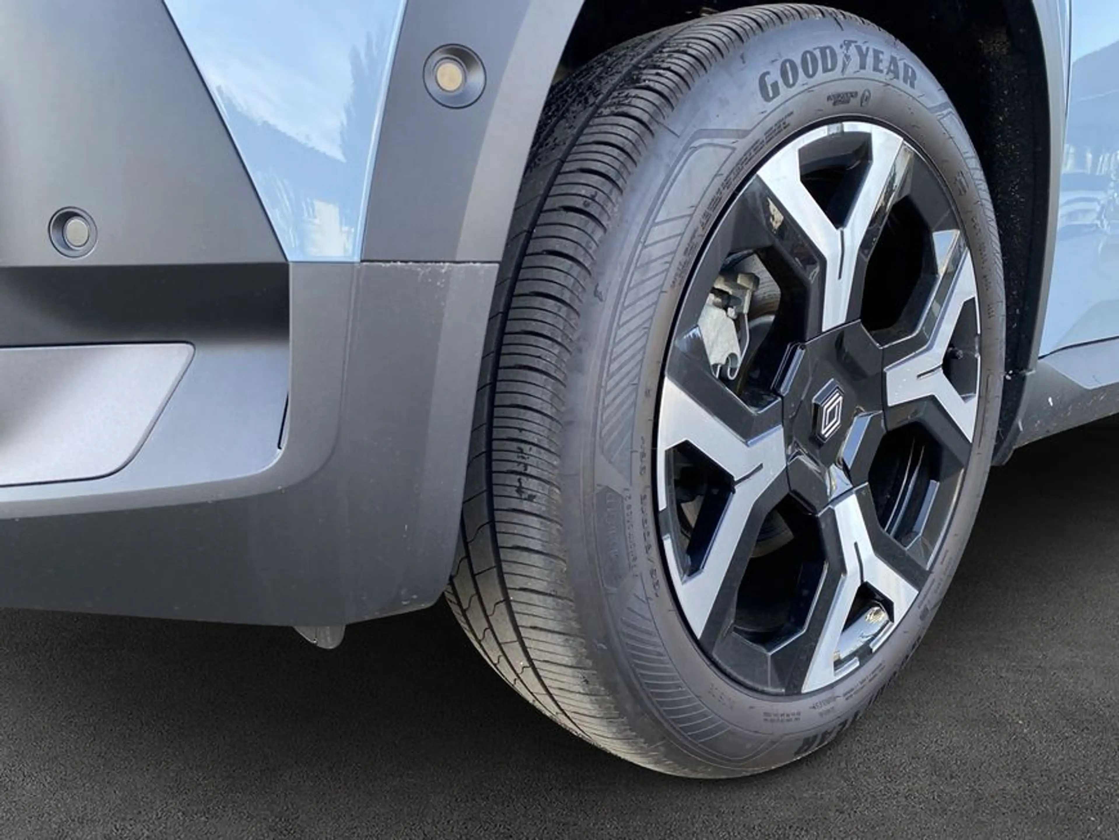Renault R 4 E-Tech Techno 150 Comfort Range 110 kW, 5-türi — photo 7