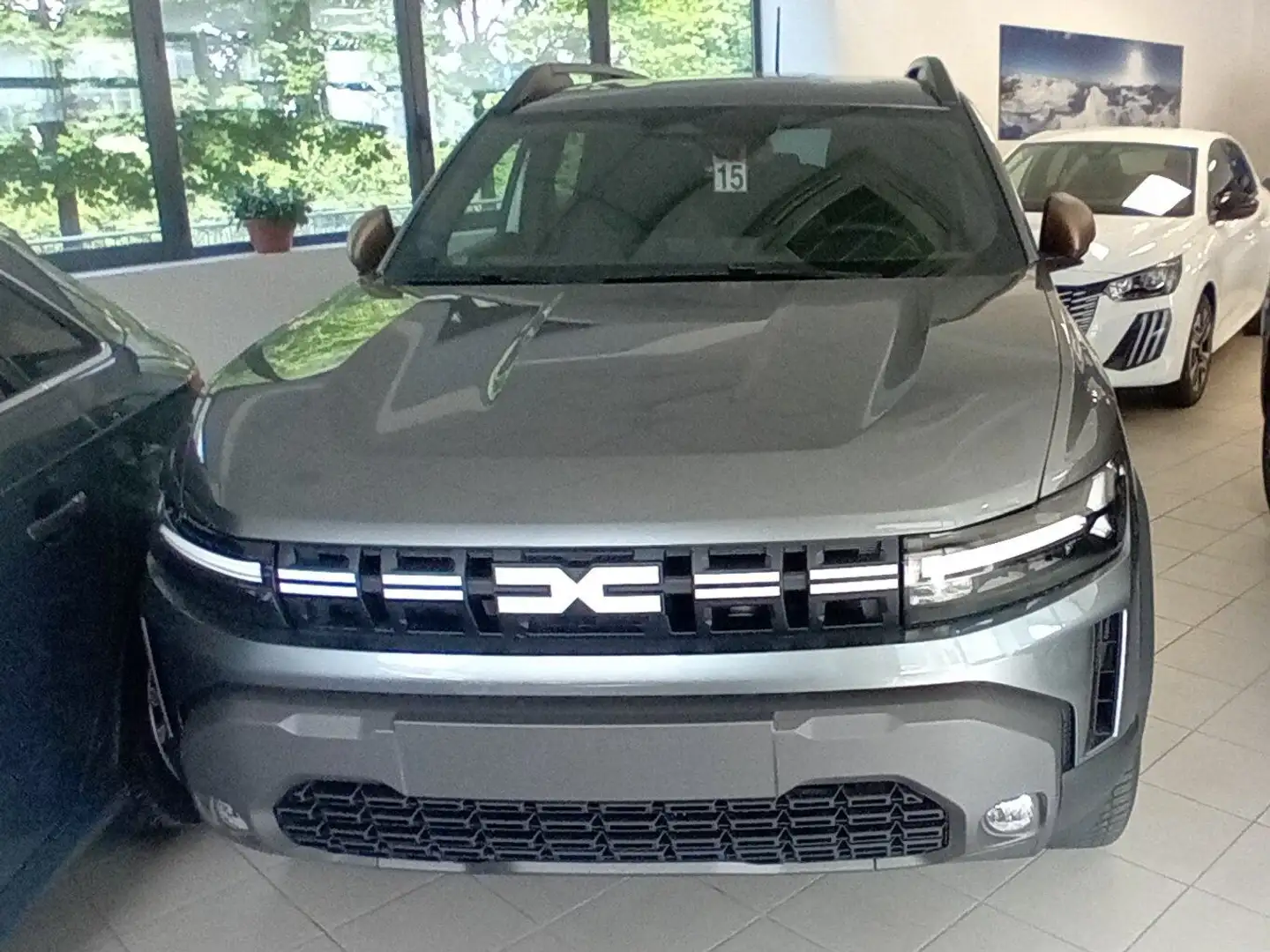 Dacia Duster 1.2 mild hybrid Extreme 4x4 130cv Grigio - 1