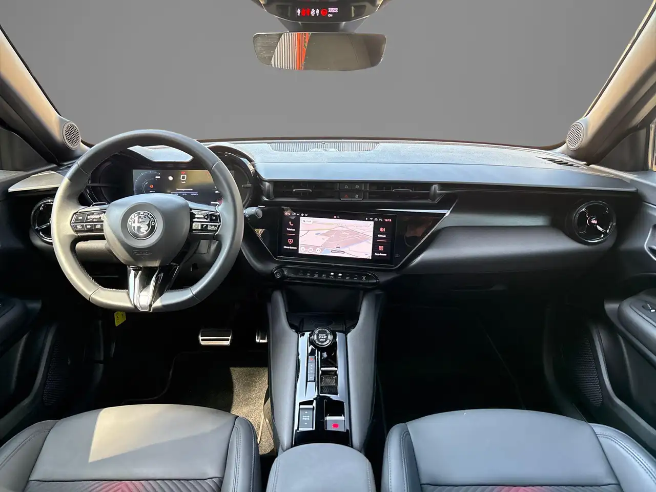 Alfa Romeo Junior 2025