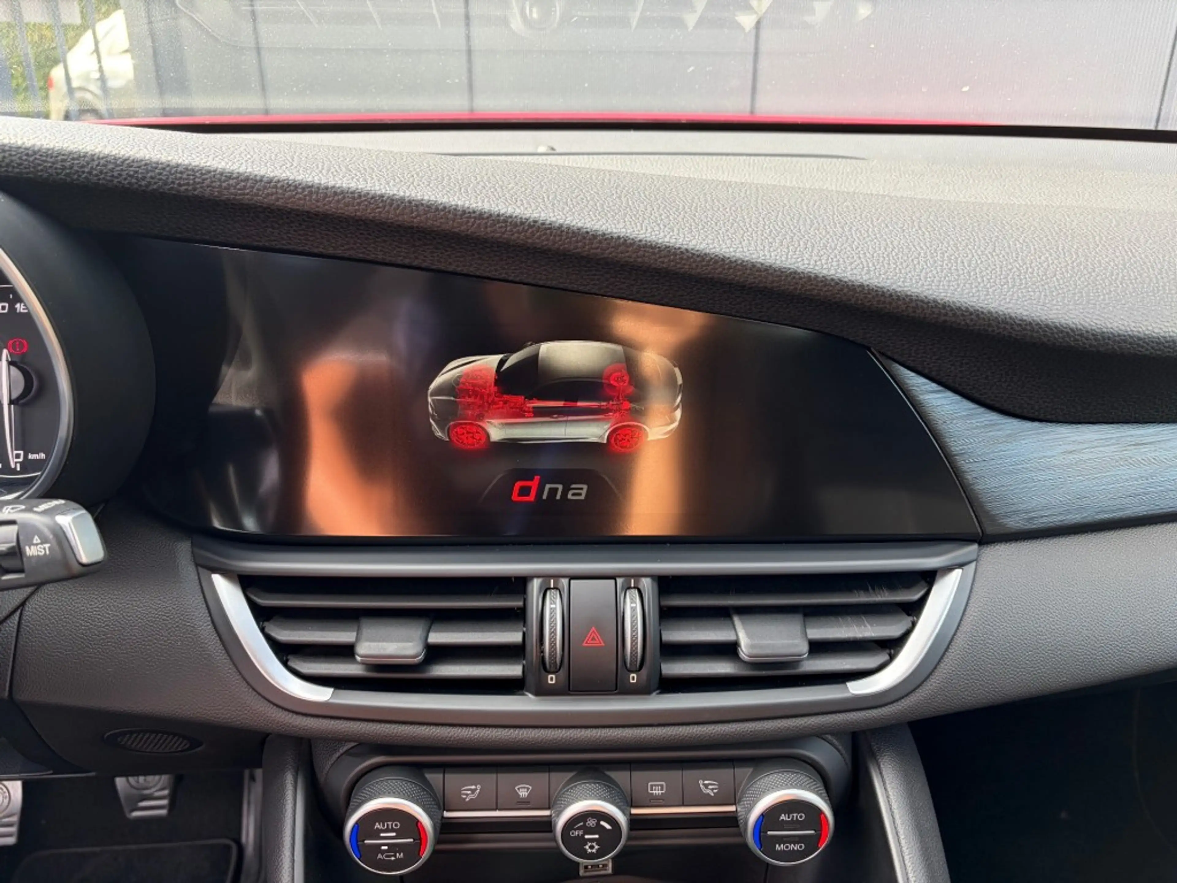 Alfa Romeo Giulia 2.2 Leder Navi Xenon Cruise PDC — photo 8