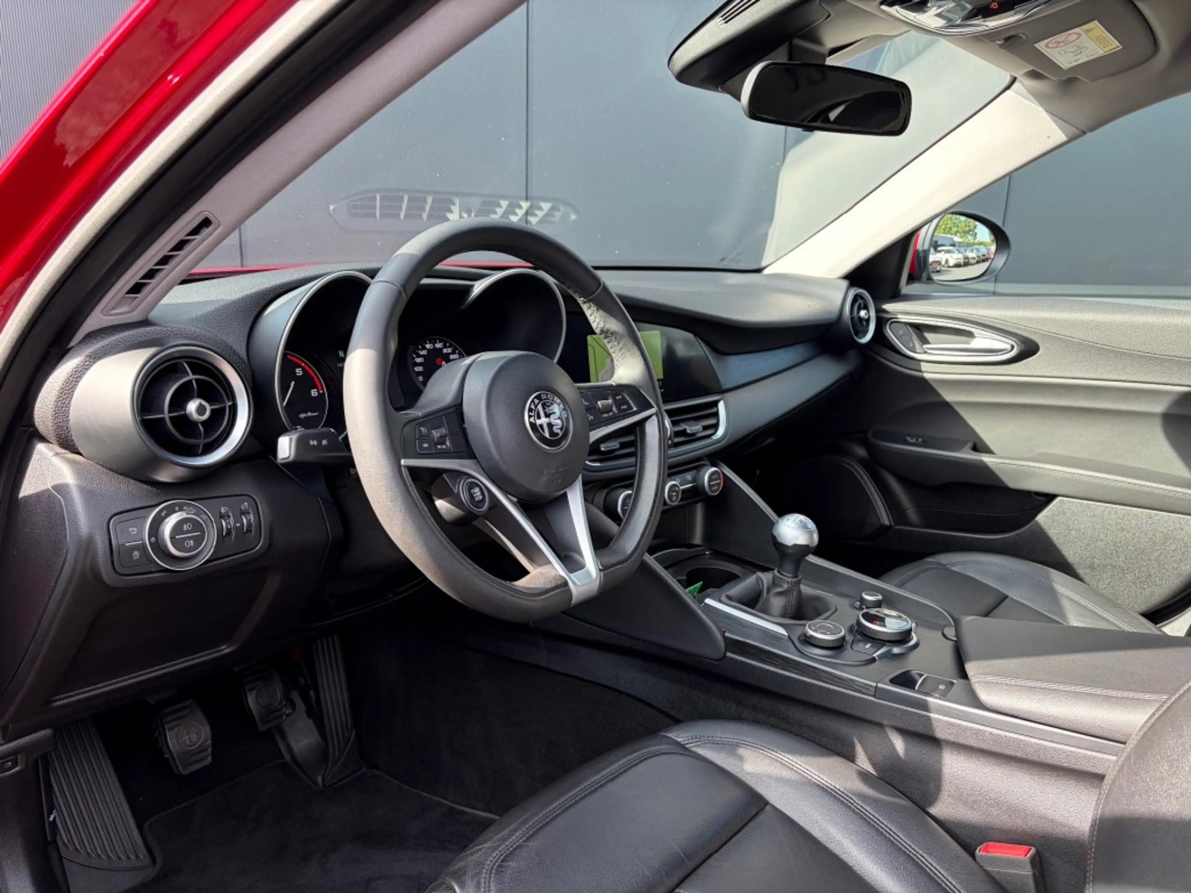 Alfa Romeo Giulia 2.2 Leder Navi Xenon Cruise PDC — photo 12