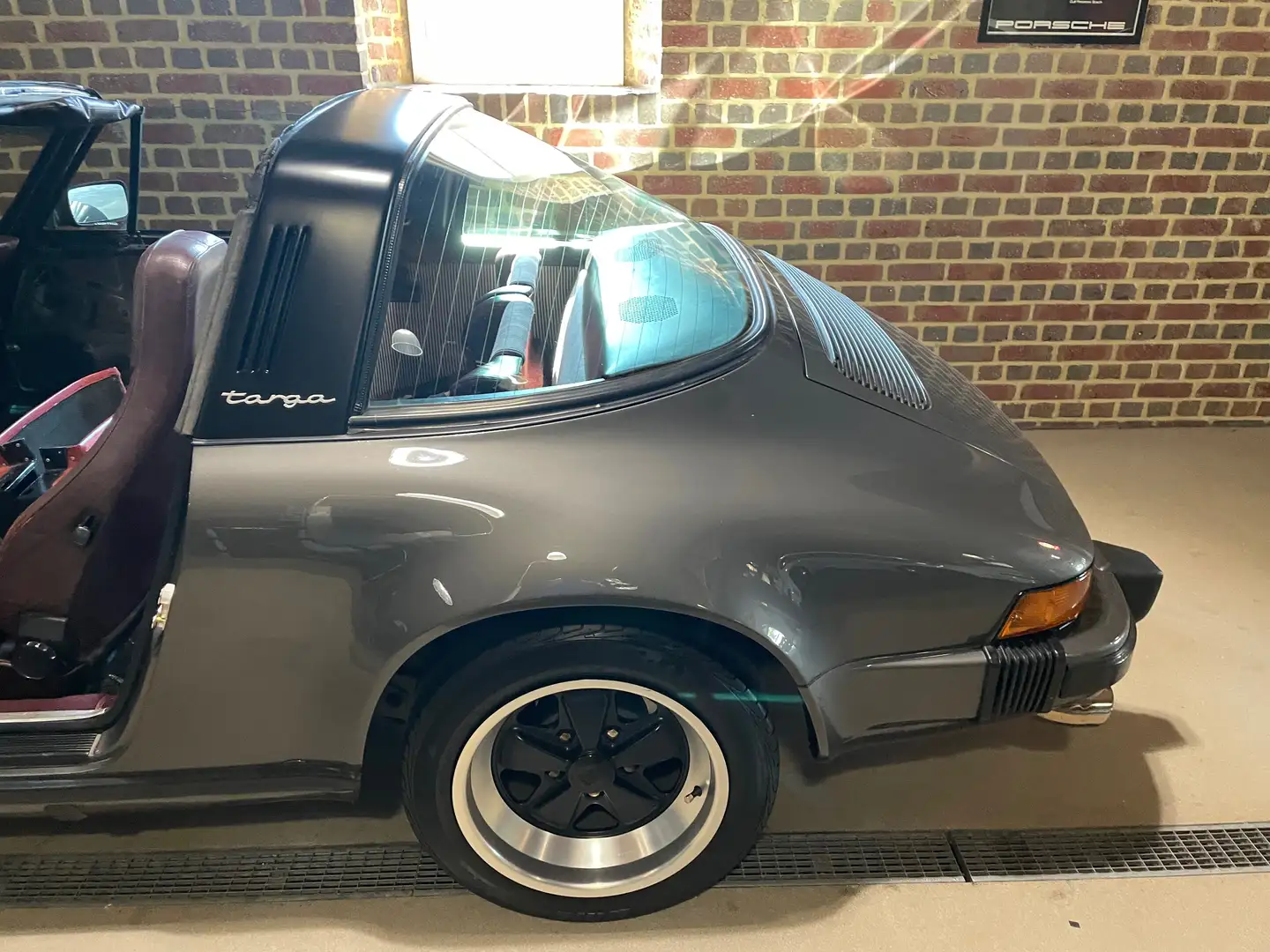 Porsche 911 Targa Grijs - 2