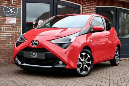 Toyota Aygo 1.0 VVT-i x-play | CARPLAY | AIRCO | LICHT METAAL